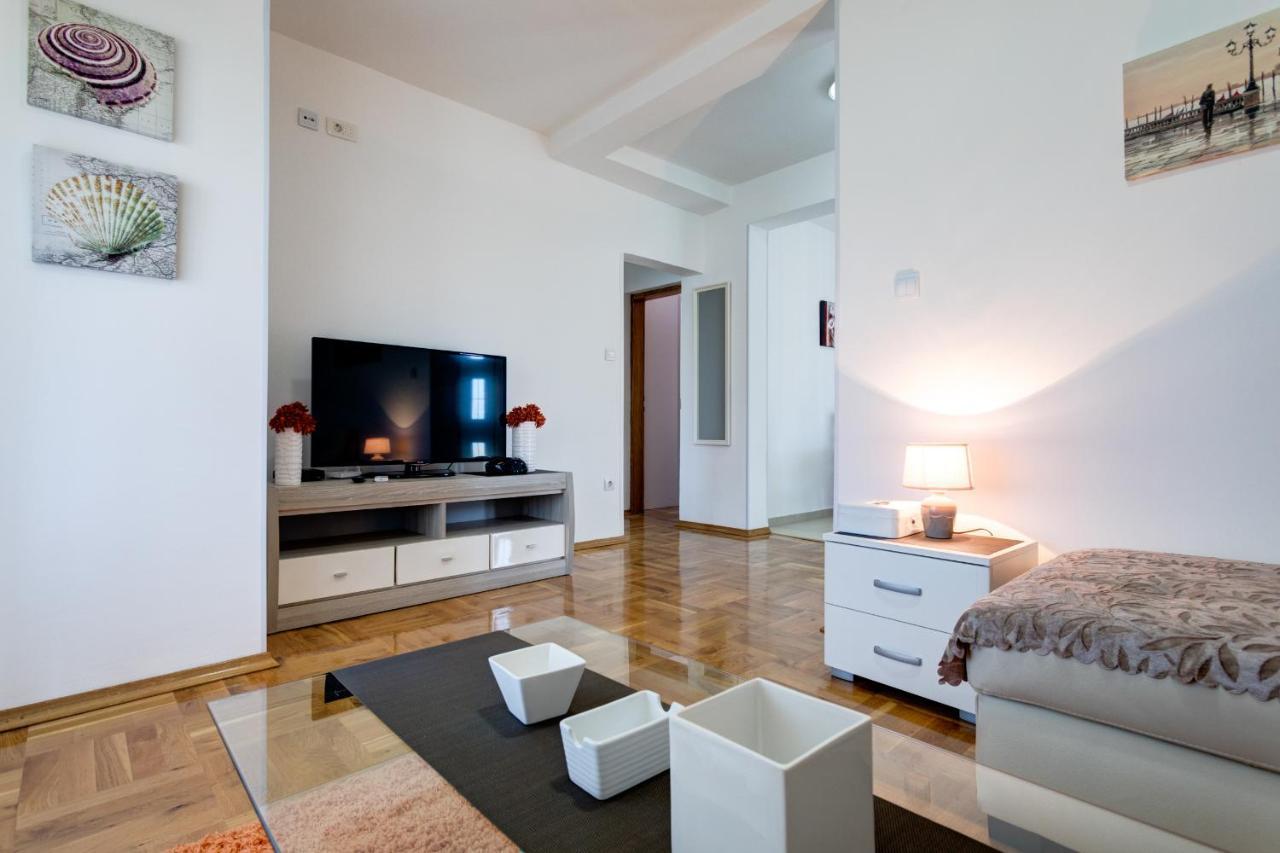Apartments Horizont Budva Bagian luar foto