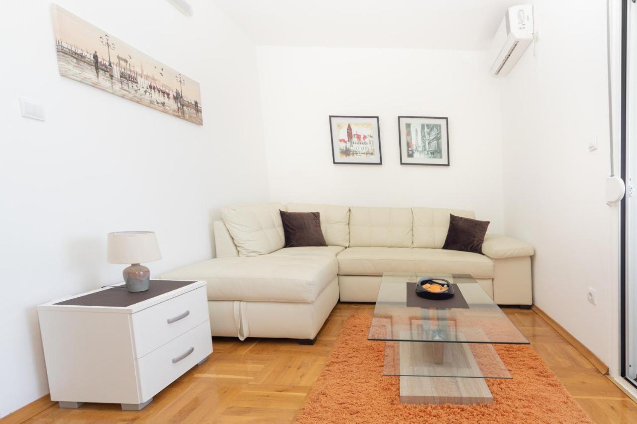 Apartments Horizont Budva Bagian luar foto